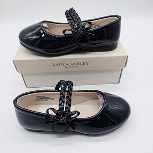 Laura Ashley Pattent Leather Black Mary Janes Shoes for Girls Size 9 NWT